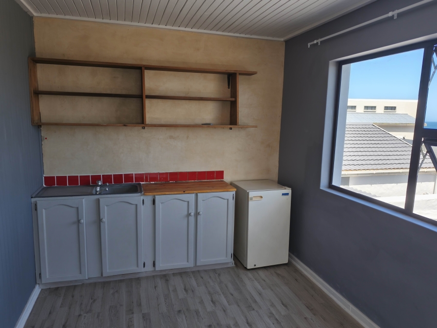 4 Bedroom Property for Sale in De Kelders Western Cape